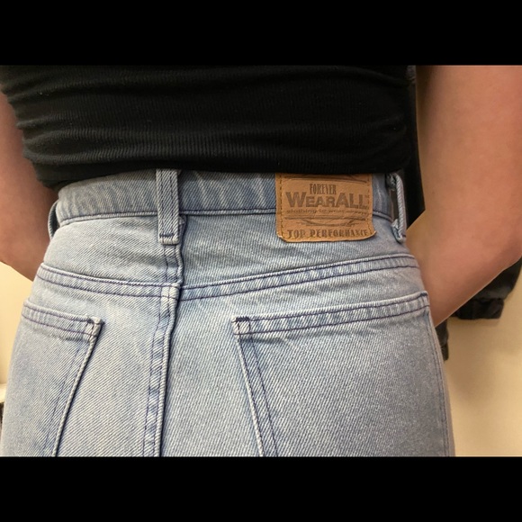 VINTAGE HIGH RISE MOM/BOYFRIEND JEANS - Picture 4 of 7